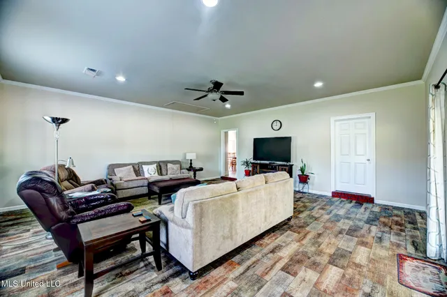 $359,999 | 2099 East Franklin Street, Carthage, MS 39051