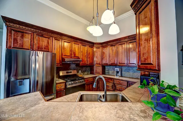 $359,999 | 2099 East Franklin Street, Carthage, MS 39051