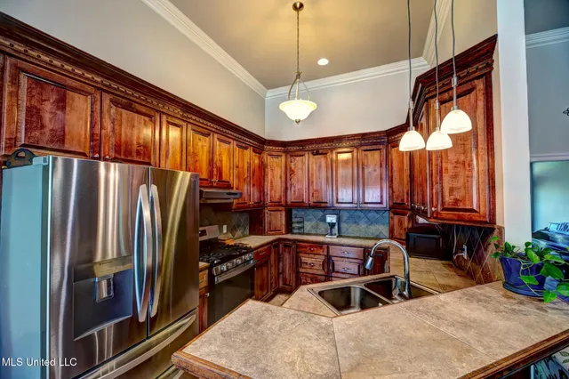 $359,999 | 2099 East Franklin Street, Carthage, MS 39051