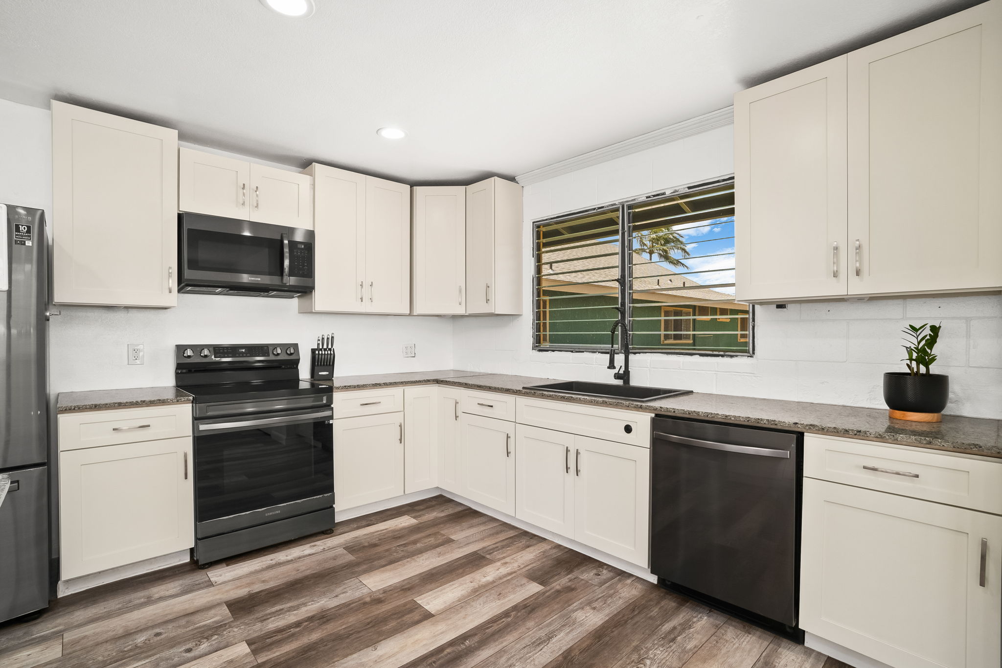 8562 B Elepaio Road Kekaha, HI 96752 - Photo 21 of 30