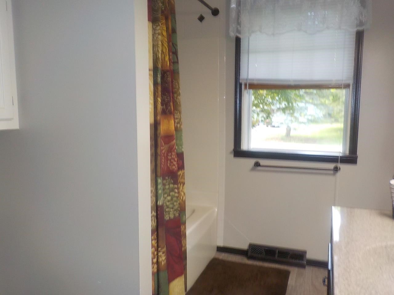 1668 Scully Road Mount Pleasant, MI 48858 - Photo 20 of 67 1888228-19.JPG