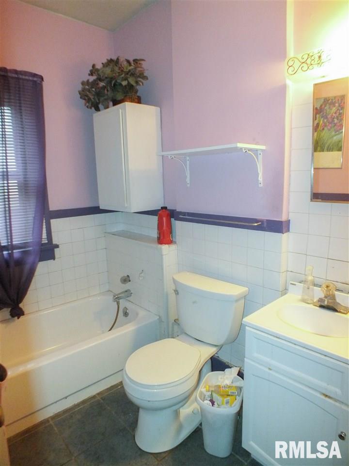 2131 3rd Street Moline, IL 61265 - Photo 13 of 17 Gallery Image 13