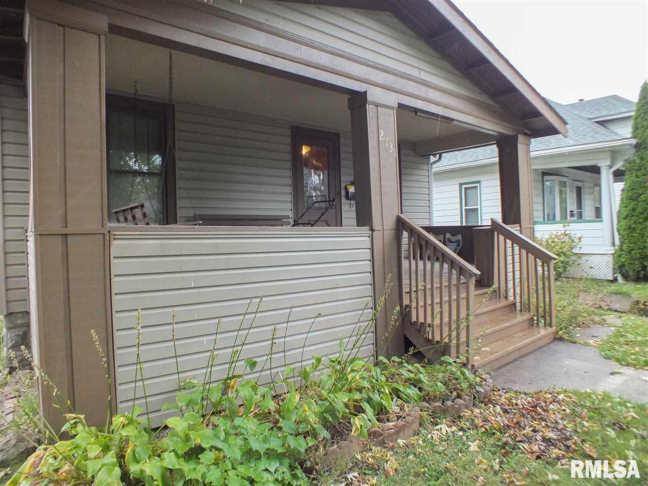 2131 3rd Street Moline, IL 61265 - Photo 2 of 17 Gallery Image 2