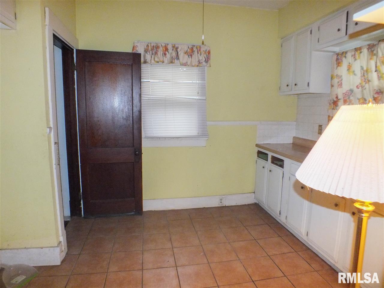 2131 3rd Street Moline, IL 61265 - Photo 9 of 17 Gallery Image 9