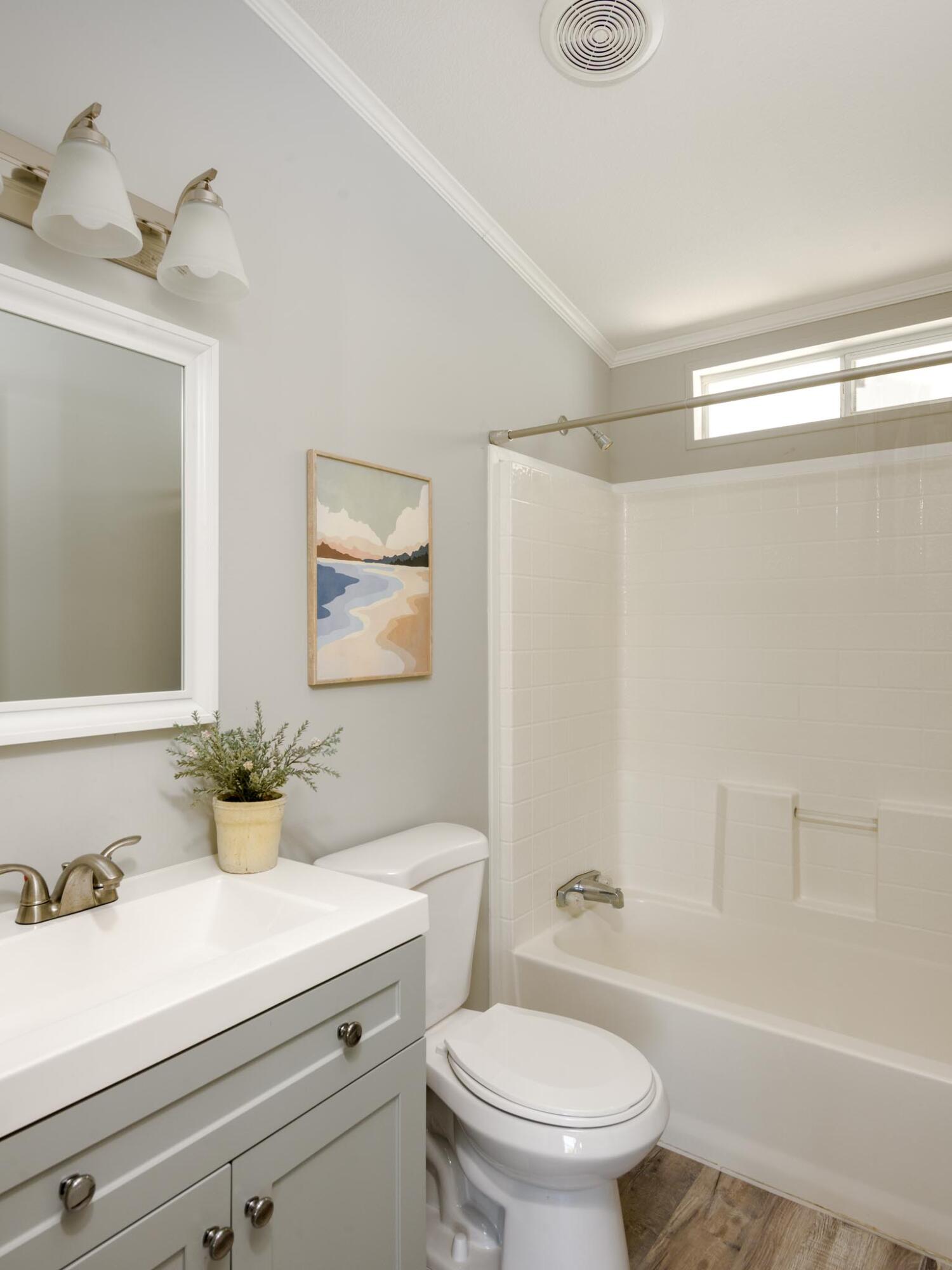 30 Winchester Canyon Road, Unit 83 Goleta, CA 93117 - Photo 17 of 19 Bathroom 2