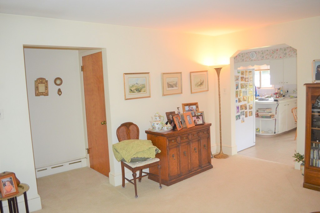 281 Kaufman Road Somerset, MA 02726 - Photo 6 of 22