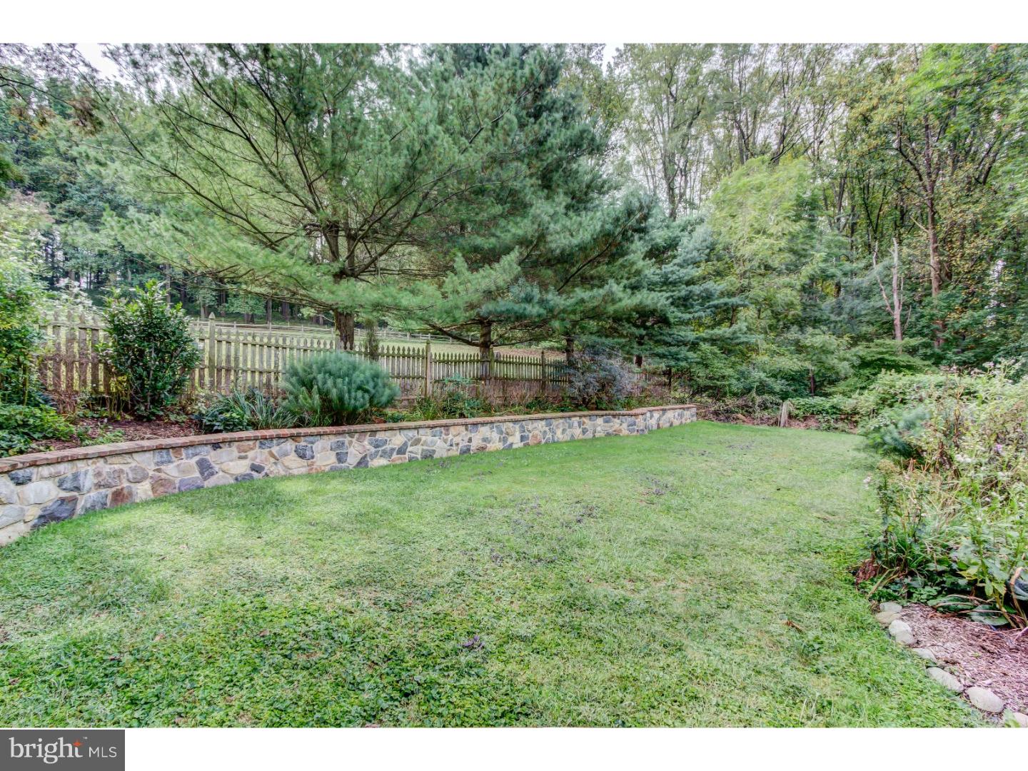 1610 Snuff Mill Road Hockessin, DE 19707 - Photo 16 of 25 Back Yard