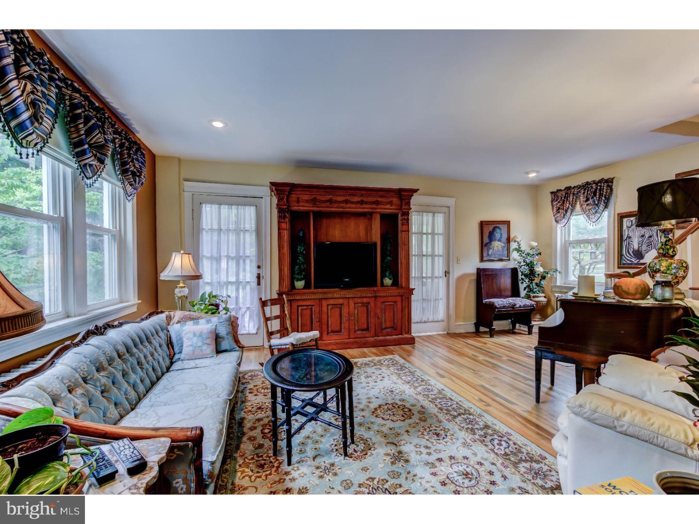 1610 Snuff Mill Road Hockessin, DE 19707 - Photo 6 of 25 Great Room