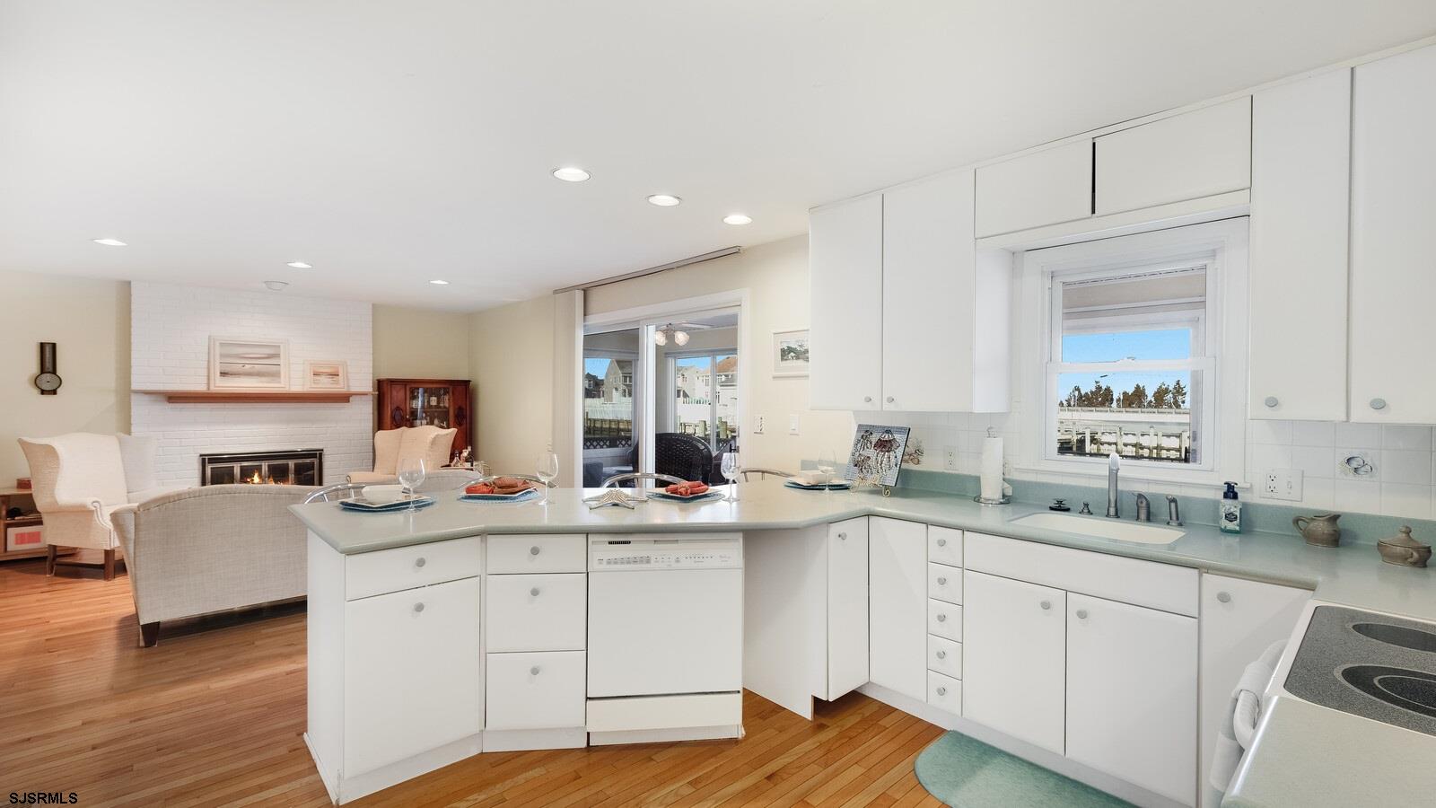 47 Sunset Boulevard Egg Harbor Township, NJ 08403 - Photo 6 of 25