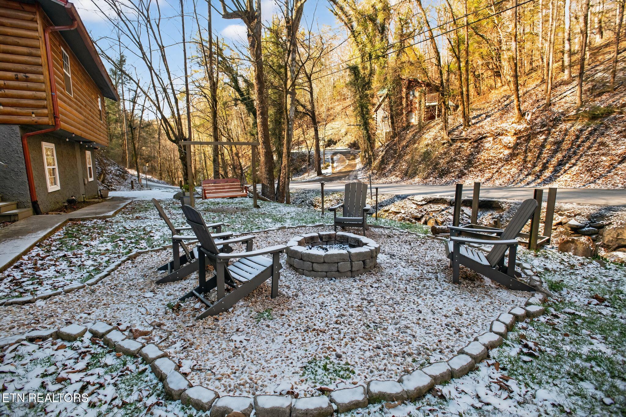 402 King Branch Road Sevierville, TN 37876 - Photo 5 of 32 06_402_King_Branch_Rd_Sevierville_TN_378