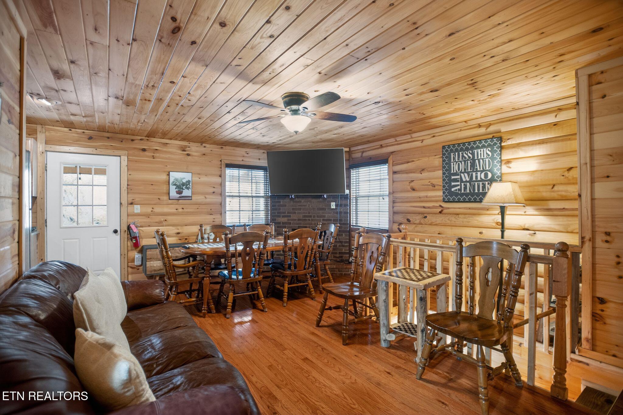 402 King Branch Road Sevierville, TN 37876 - Photo 7 of 32 14_402_King_Branch_Rd_Sevierville_TN_378