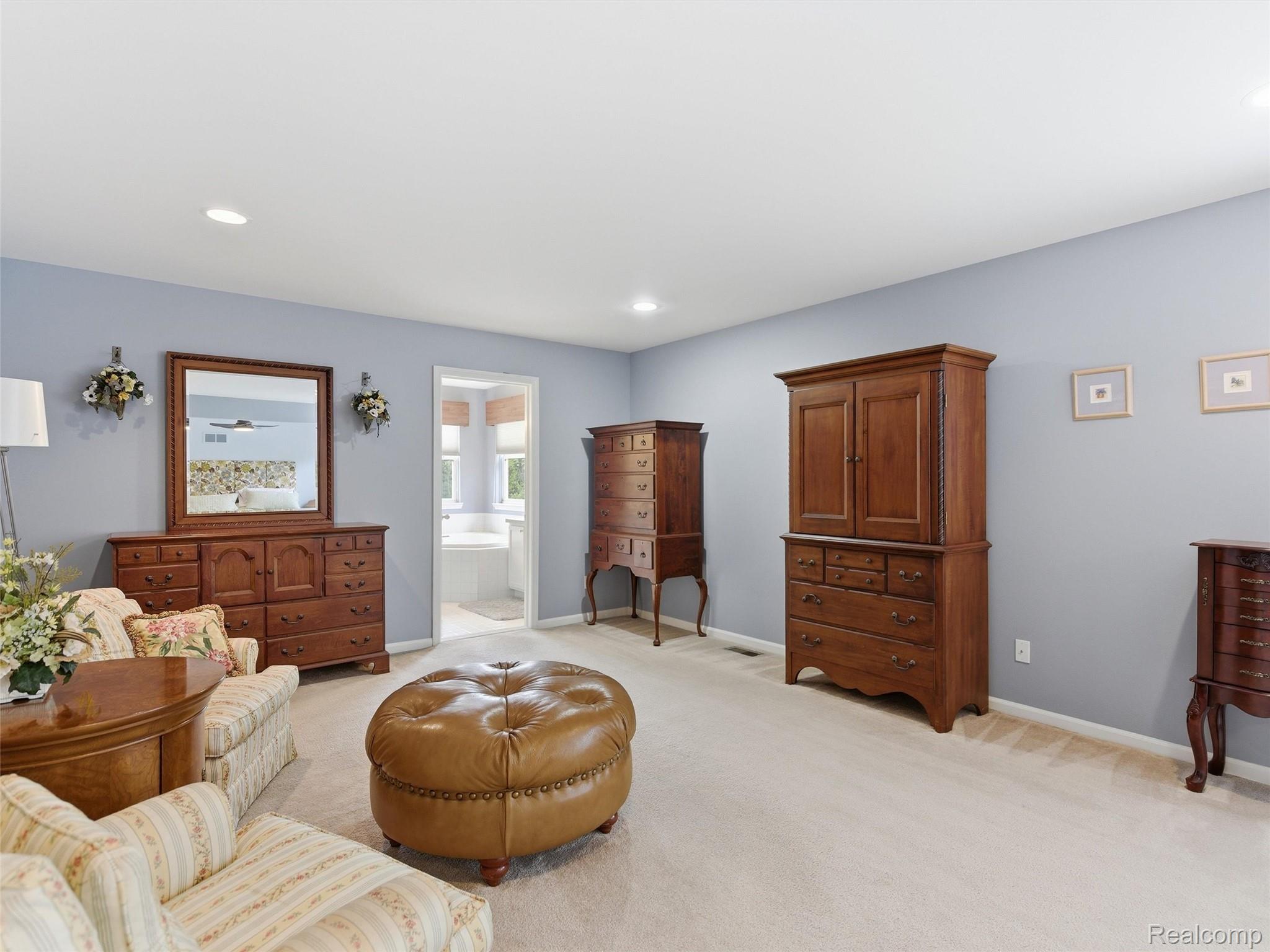 6910 Oakhurst Ridge Road Clarkston, MI 48348 - Photo 26 of 59 39-DSC02845.jpg