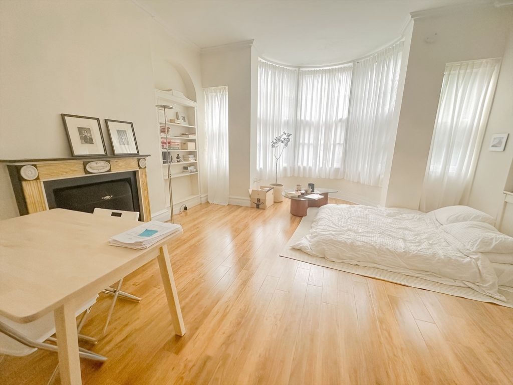 228 Beacon Street, Unit 2 Boston, MA 02116 - Photo 2 of 10