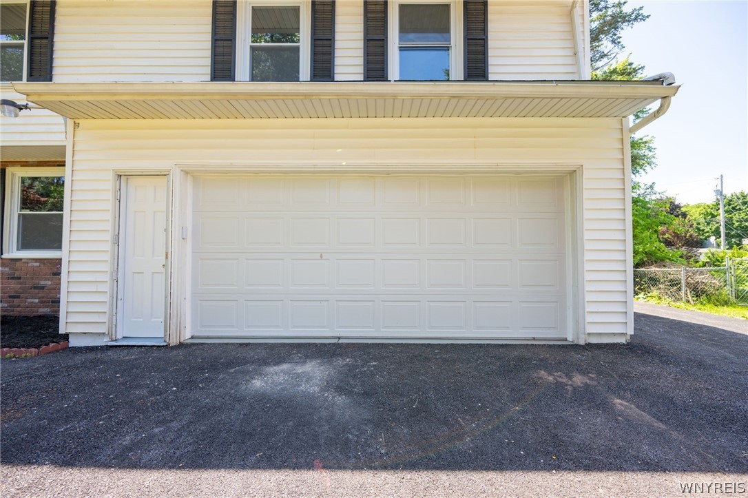 7124 Ridgewood Drive Lockport, NY 14094 - Photo 6 of 50