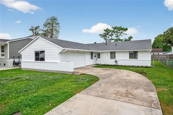 $225,000 | 828 Mystic Avenue, Gretna, LA 70056
