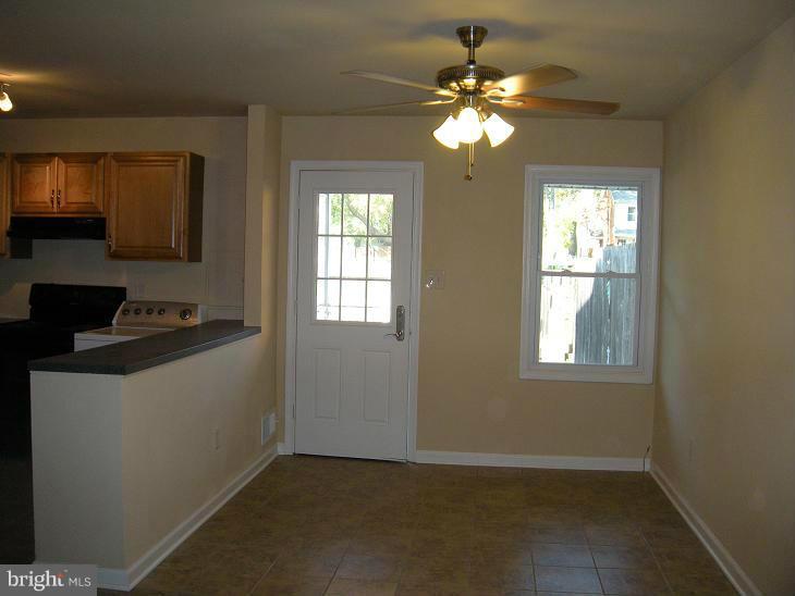 9276 Taney Road Manassas, VA 20110 - Photo 4 of 12 Dining Room