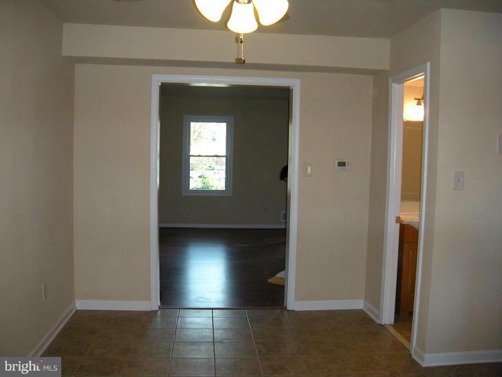 9276 Taney Road Manassas, VA 20110 - Photo 5 of 12 Dining Room