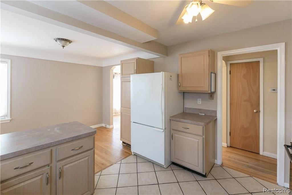 724 Princeton Road Berkley, MI 48072 - Photo 18 of 47