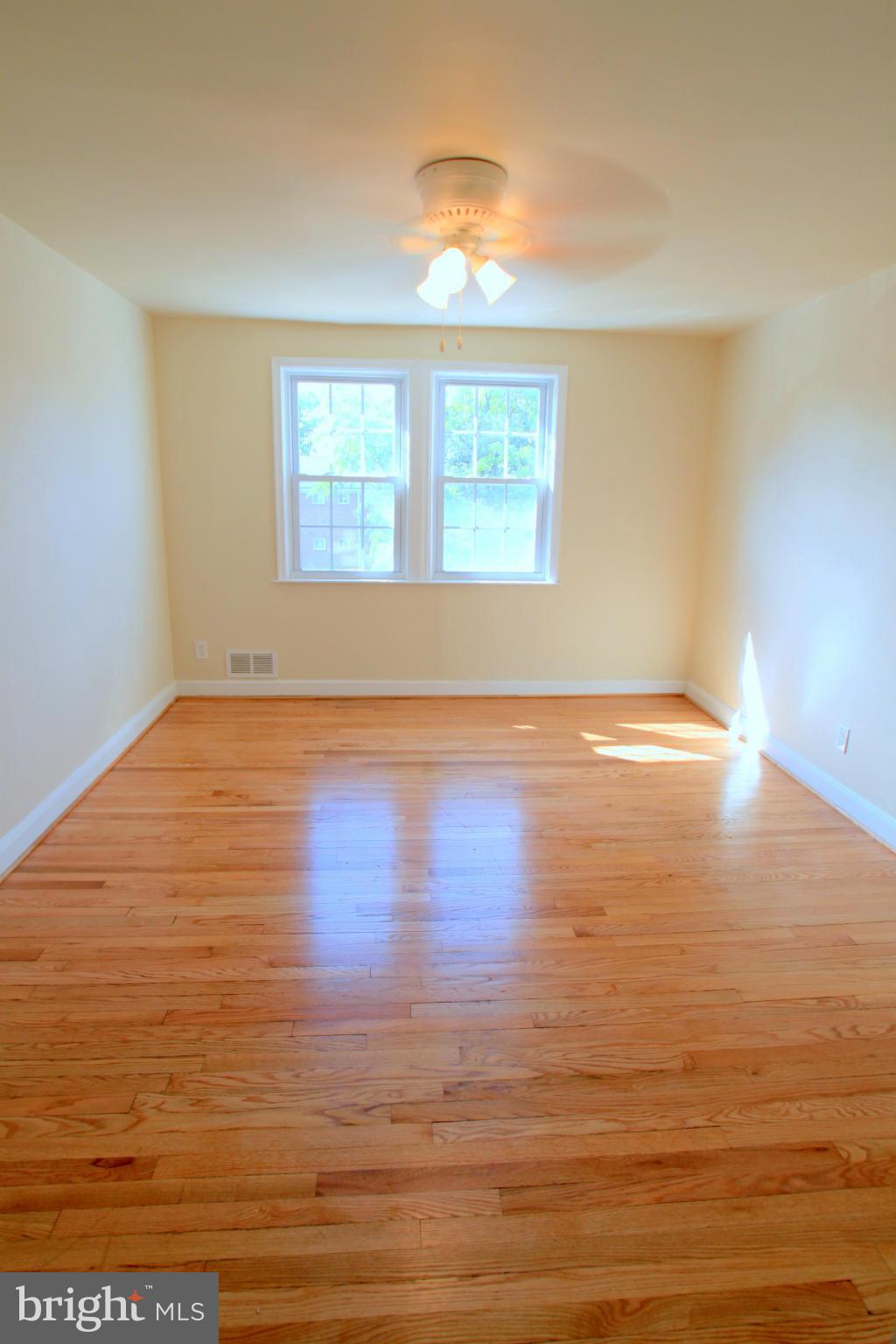 1530 Oakridge Road Baltimore, MD 21218 - Photo 9 of 20 Bedroom