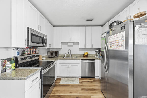 430 West 25th Street Riviera Beach, FL 33404 - Photo 11 of 43 430 kitchen 2