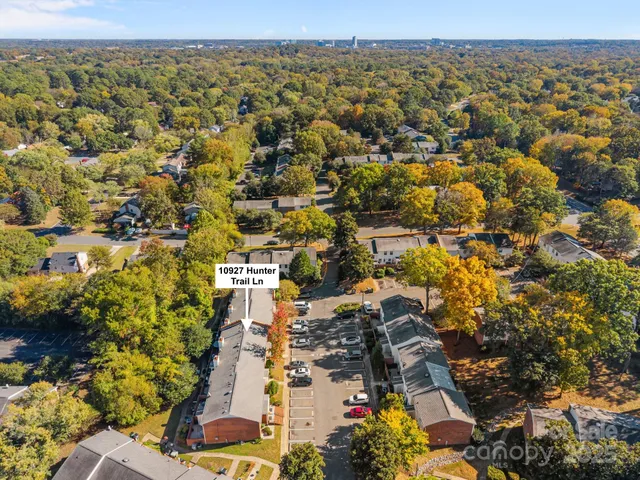 $325,000 | 10927 Hunter Trail Lane, Charlotte, NC 28226