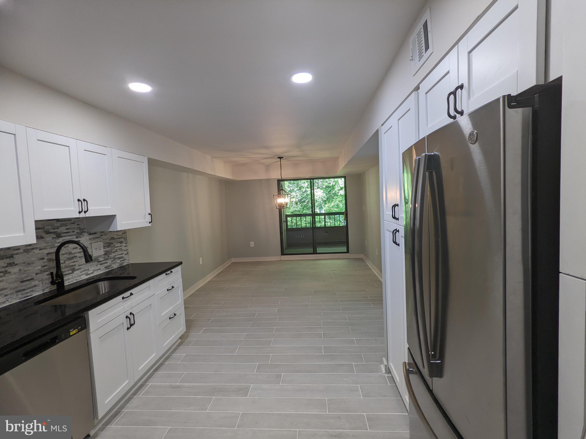 5727 Harpers Farm Road, Unit F Columbia, MD 21044 - Photo 13 of 57 Kitchen