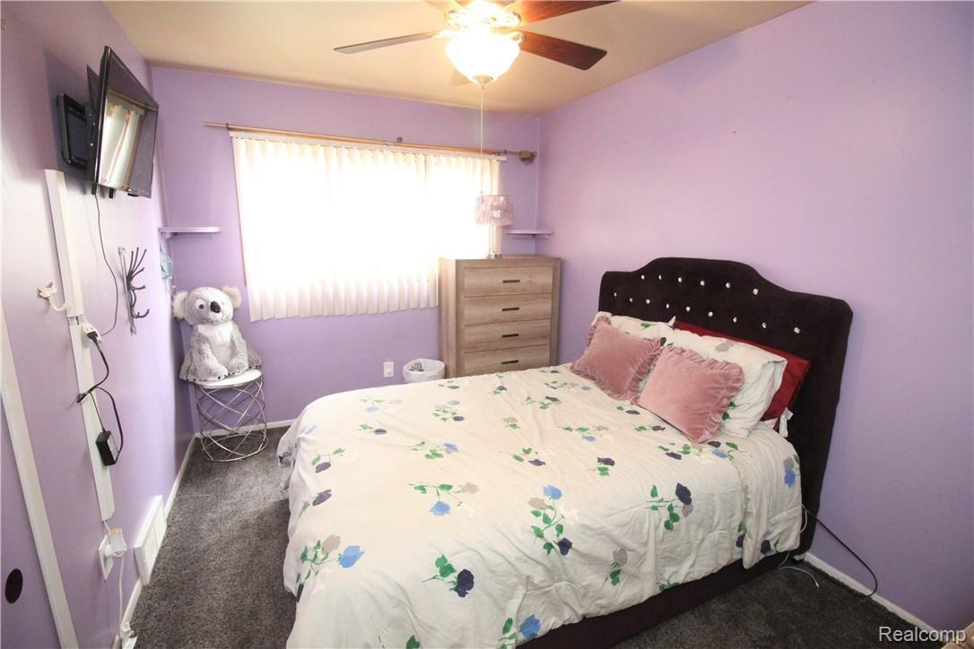 25354 Rubin Road Warren, MI 48089 - Photo 23 of 34 IMG_1414.JPG