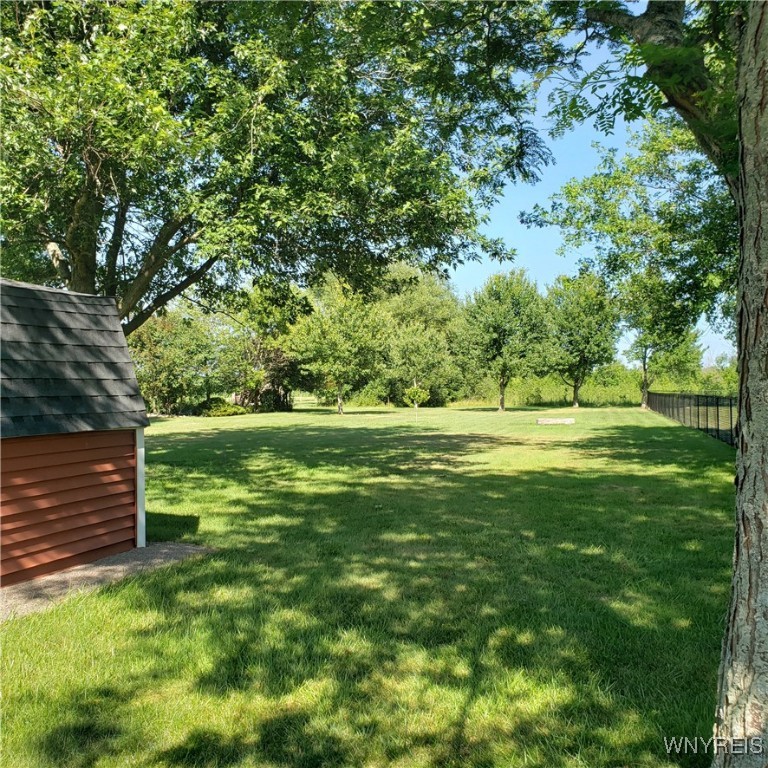 6717 Errick Road Wheatfield, NY 14120 - Photo 45 of 50 deep lot 347 ft.& no rear neighbors