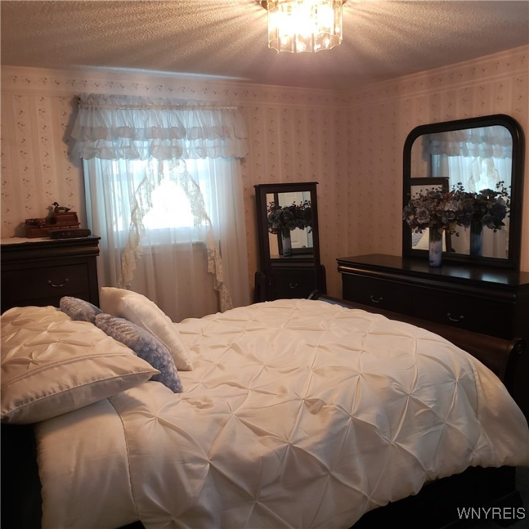 6717 Errick Road Wheatfield, NY 14120 - Photo 9 of 50 Master bdrm