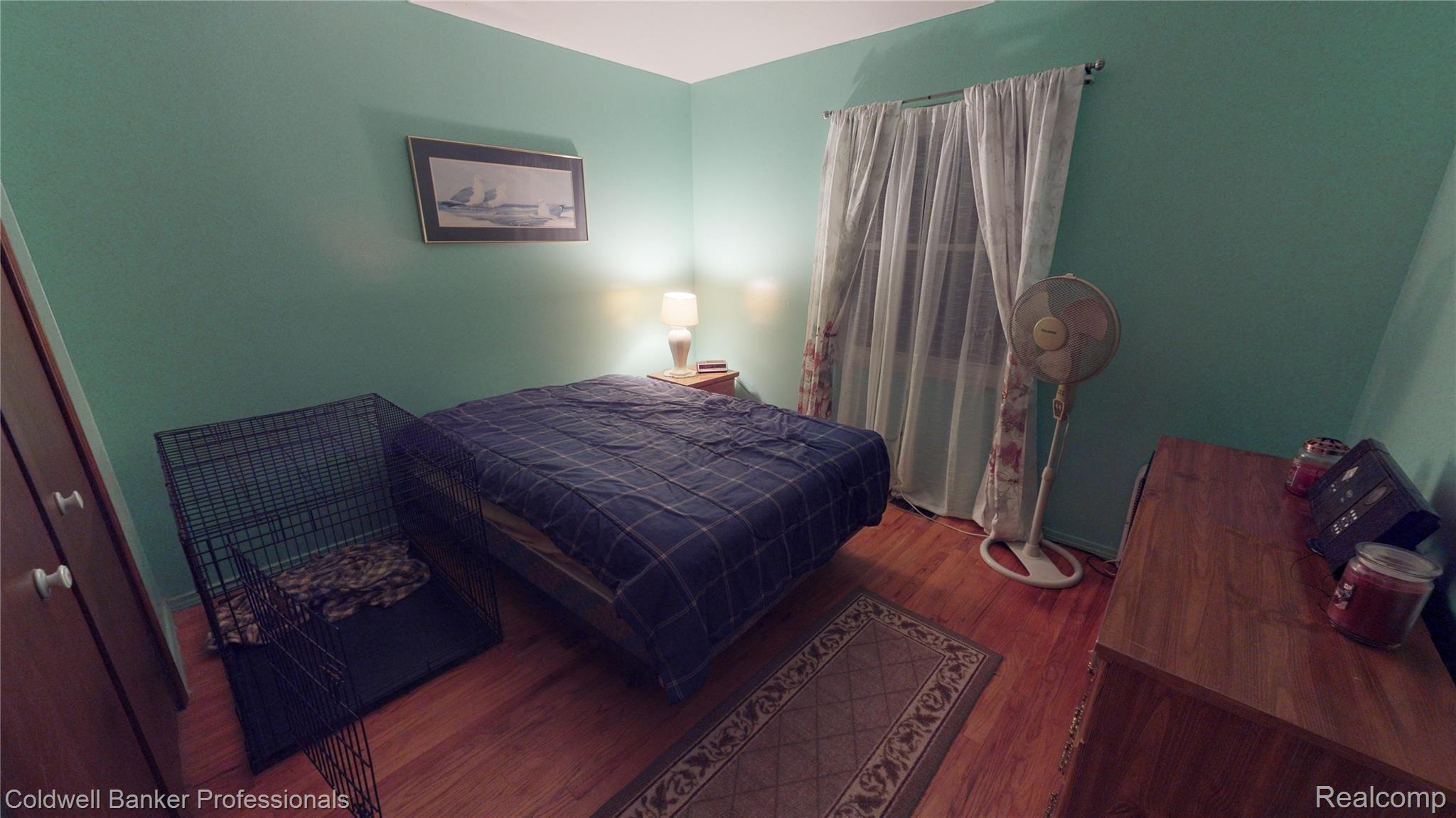 260 North Tipsico Lake Road Highland, MI 48357 - Photo 17 of 33 Bedroom 3.jpg