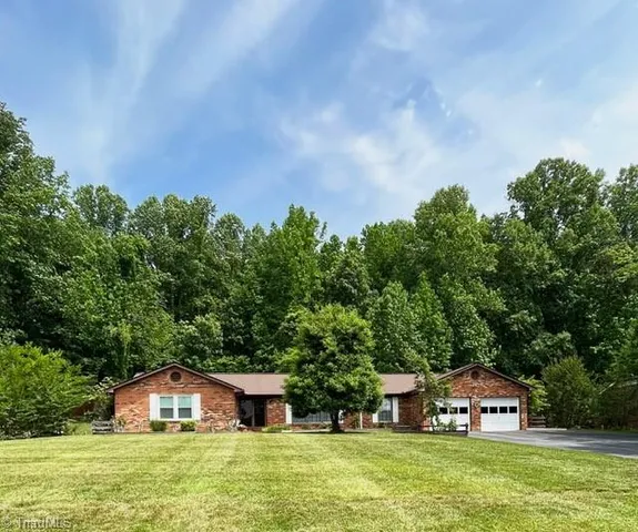 $325,000 | 1055 Whispering Pines Drive, Kernersville, NC 27284