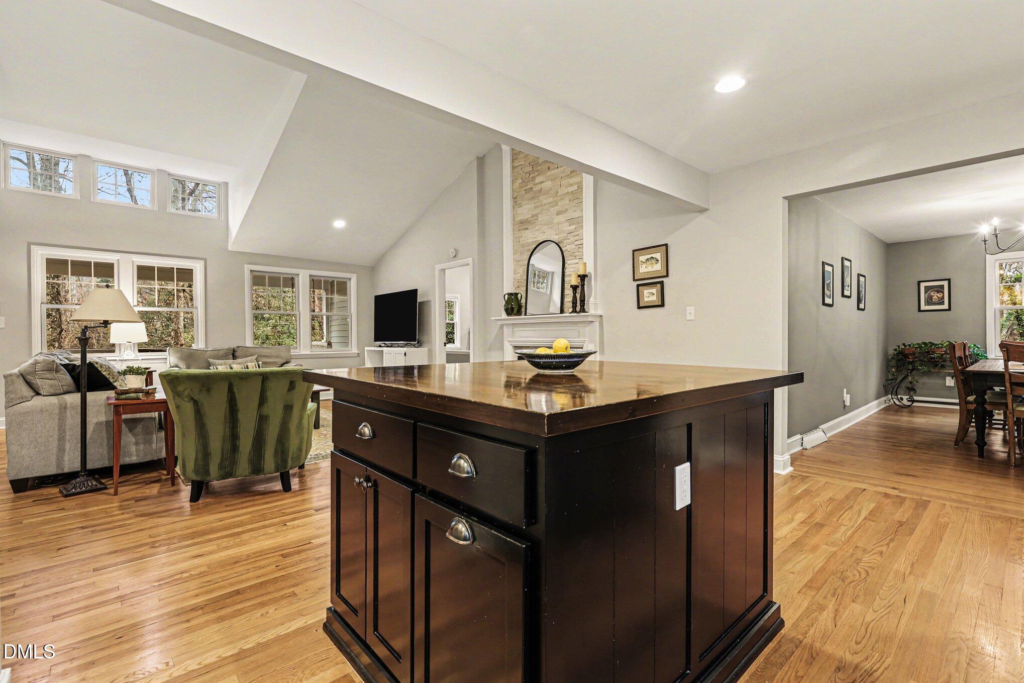 915 Gardner Street Raleigh, NC 27607 - Photo 12 of 39 019_file_4557