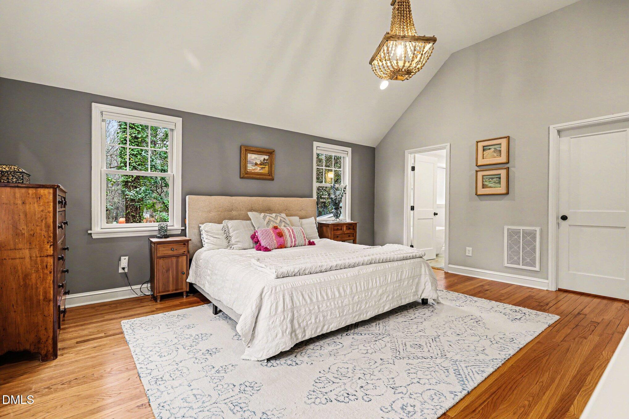 915 Gardner Street Raleigh, NC 27607 - Photo 16 of 39 023_file_6317