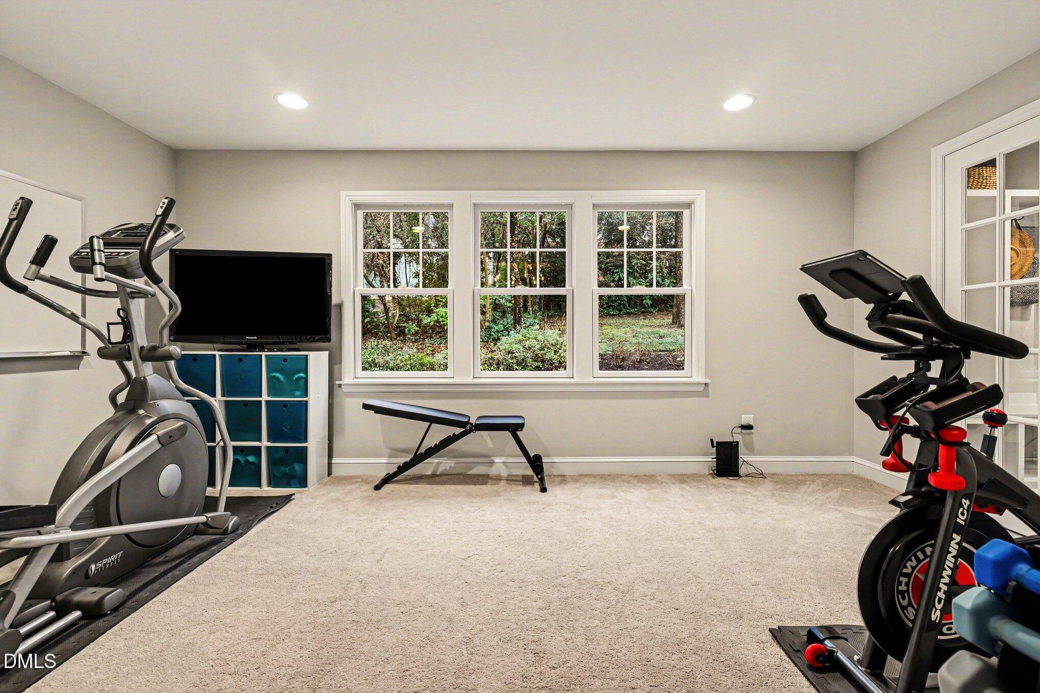 915 Gardner Street Raleigh, NC 27607 - Photo 21 of 39 020_file_1272