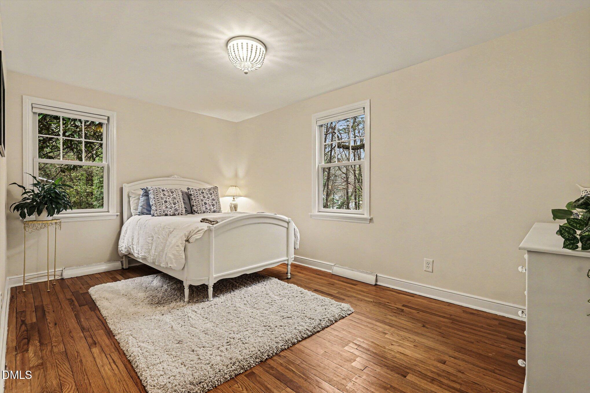 915 Gardner Street Raleigh, NC 27607 - Photo 25 of 39 027_file_4670