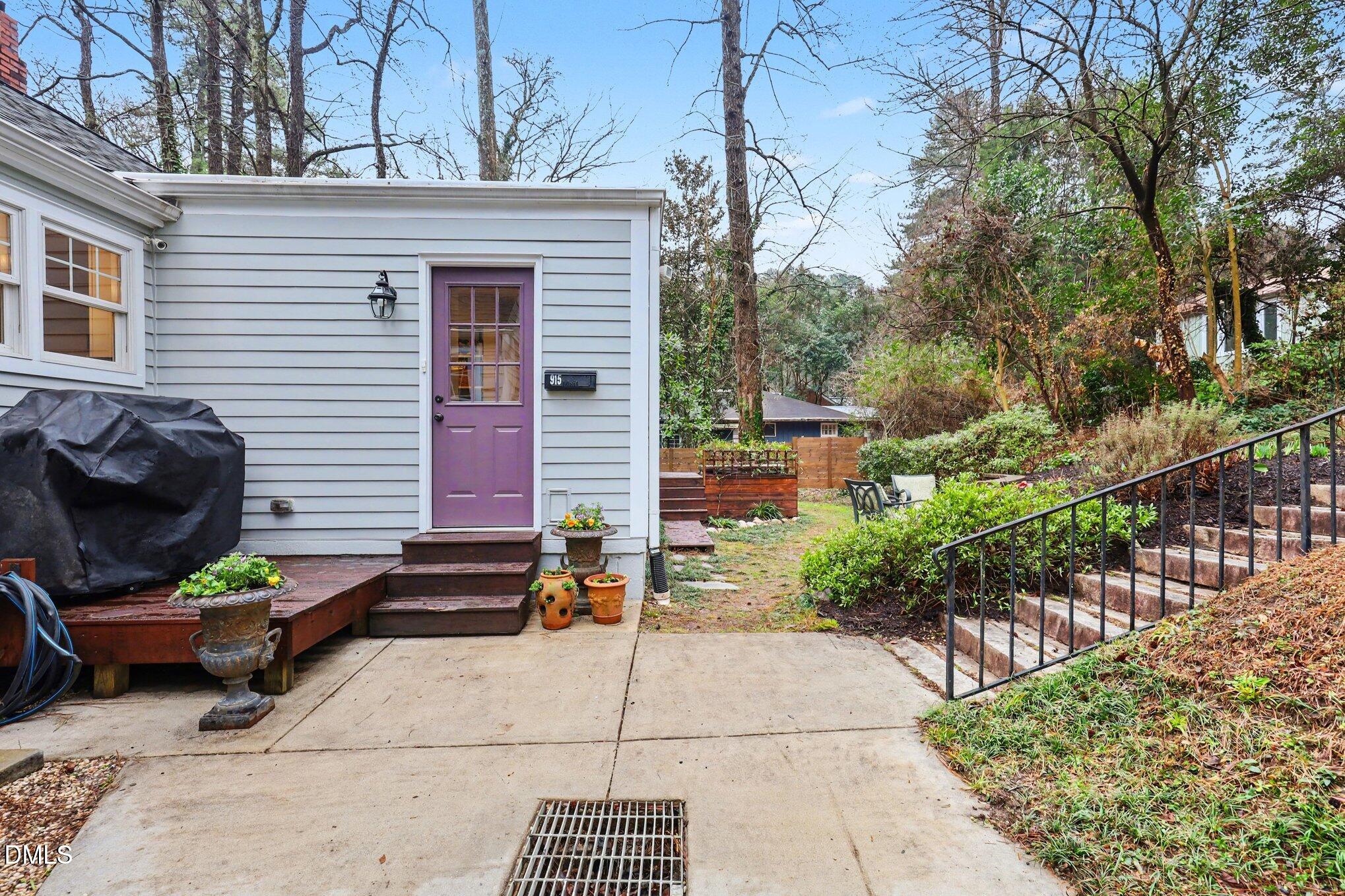 915 Gardner Street Raleigh, NC 27607 - Photo 30 of 39 037_8_img_3243_487