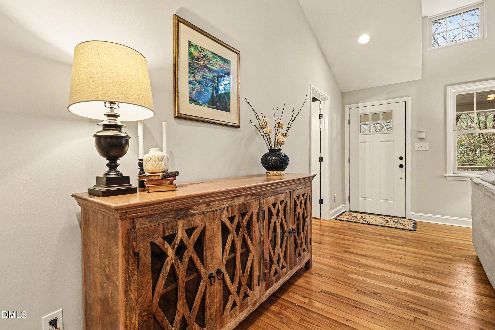 915 Gardner Street Raleigh, NC 27607 - Photo 4 of 39 008_file_9186