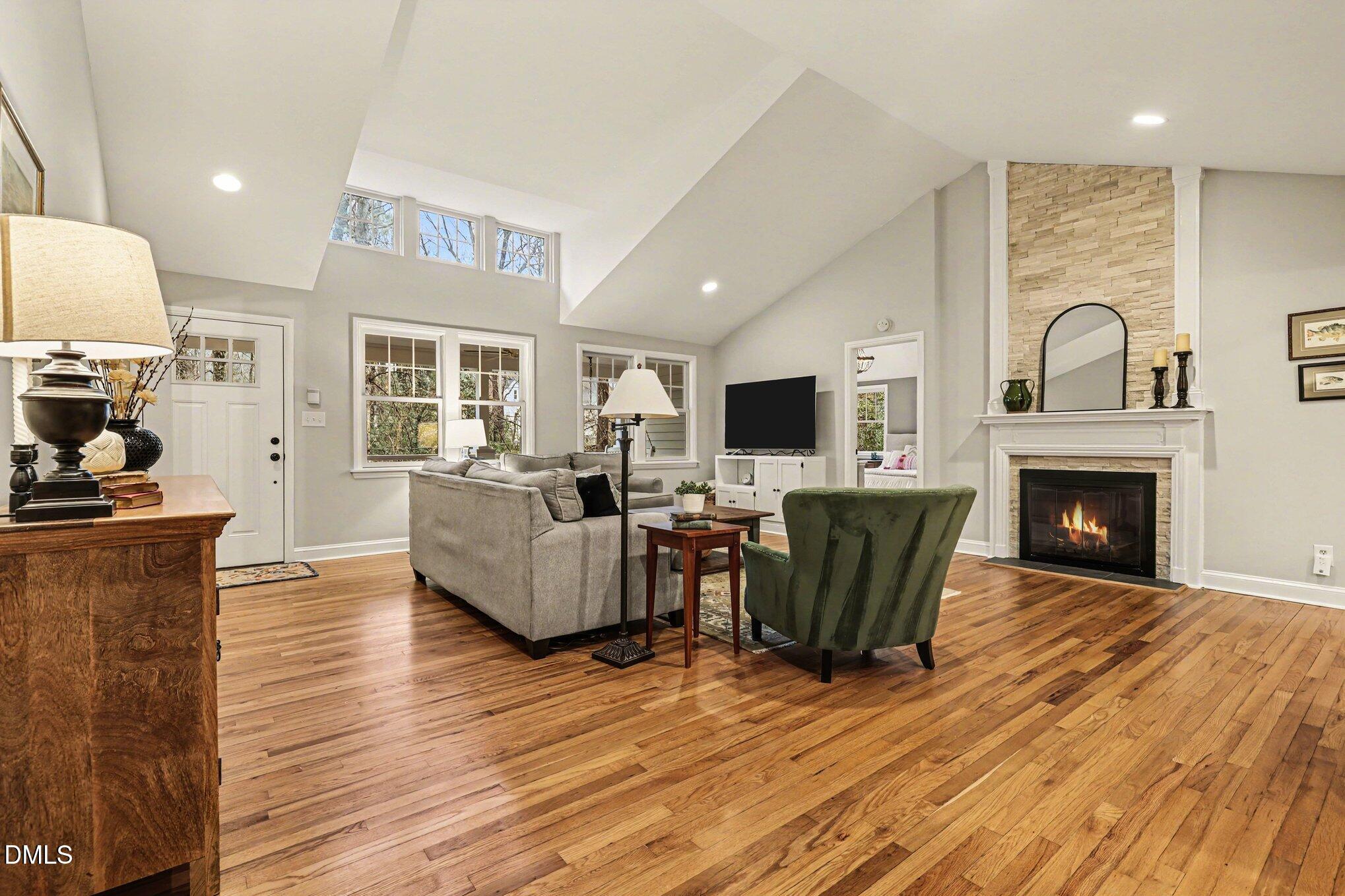 915 Gardner Street Raleigh, NC 27607 - Photo 5 of 39 012_file_7072