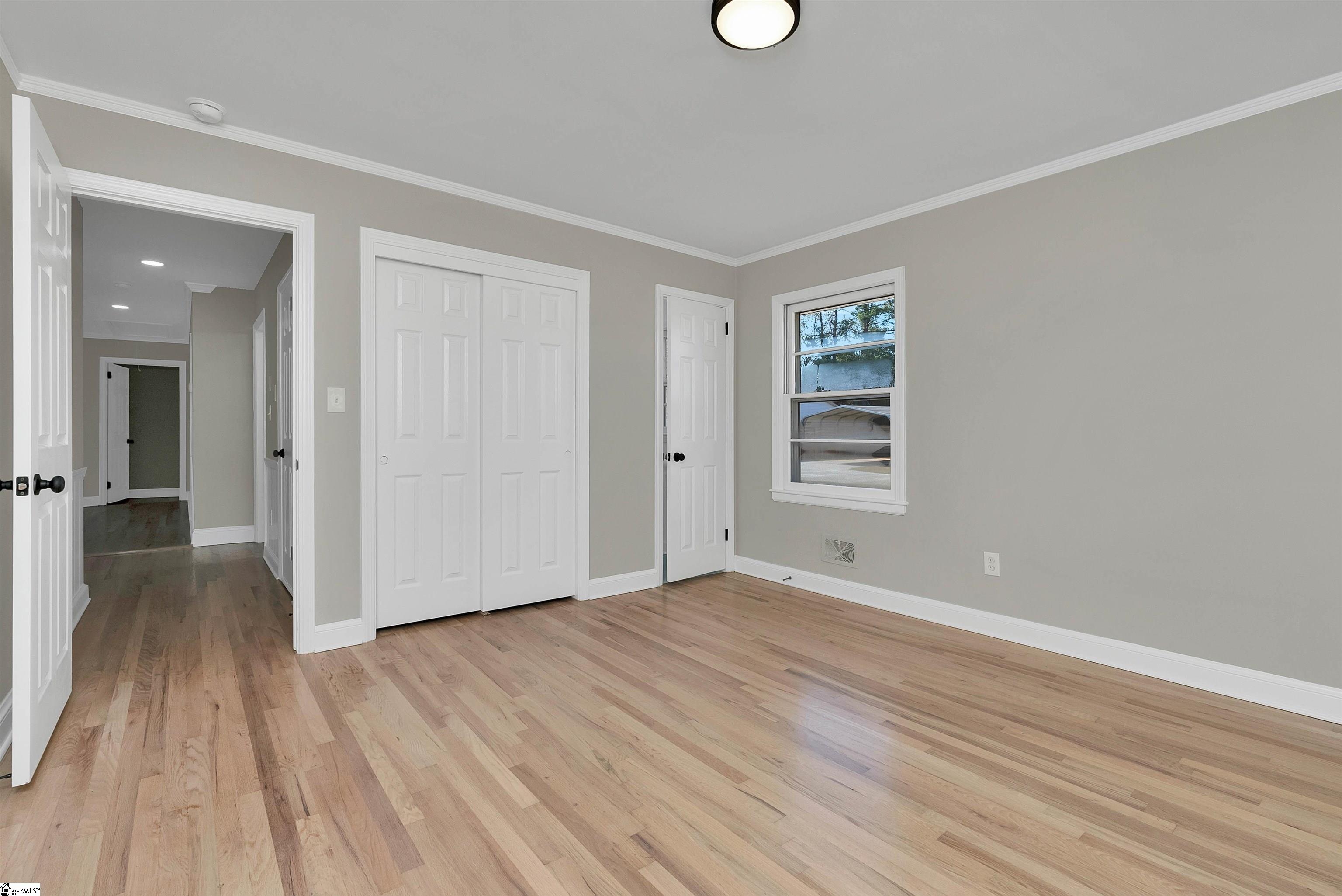 223 Farrs Bridge Road Greenville, SC 29611 - Photo 17 of 32