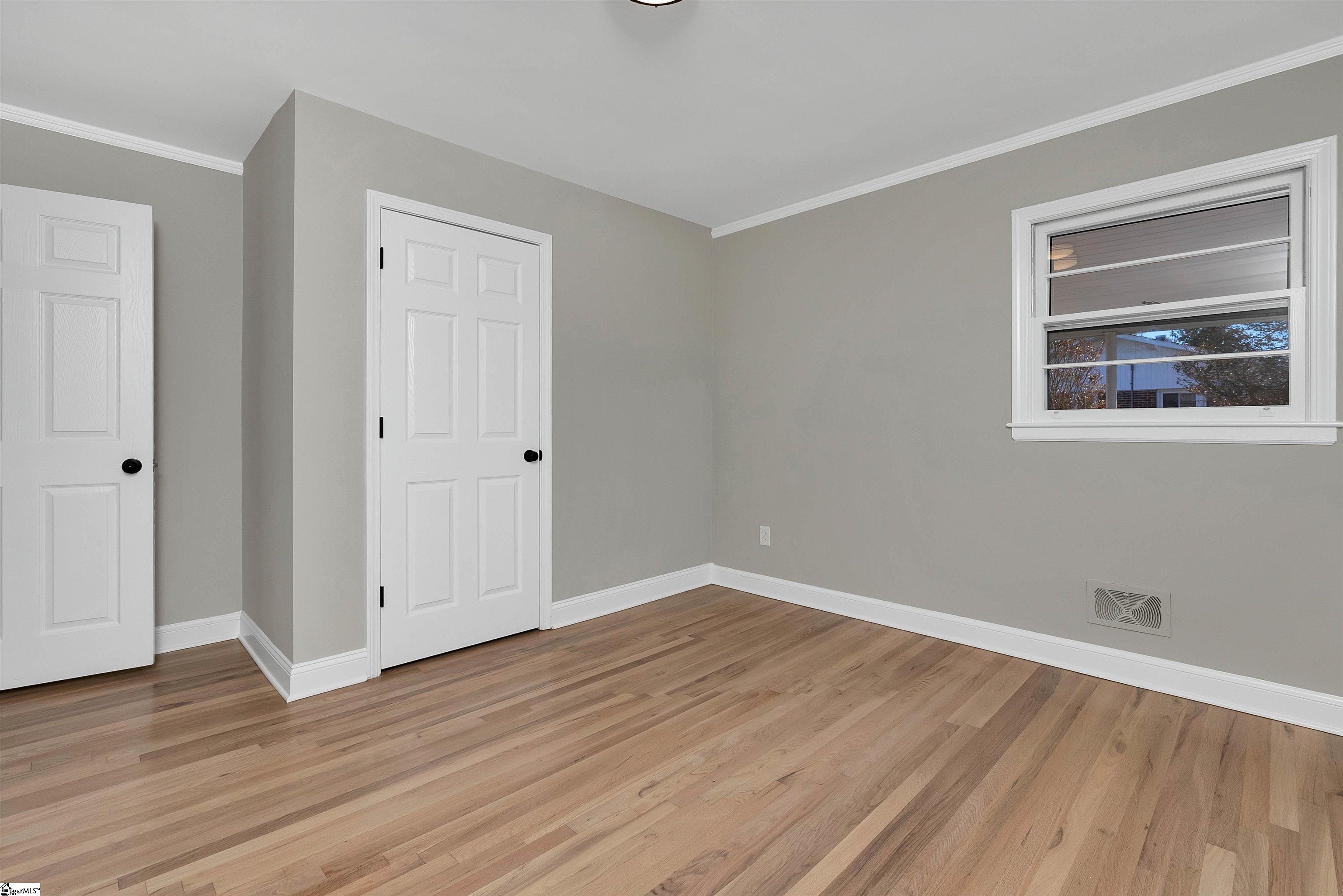 223 Farrs Bridge Road Greenville, SC 29611 - Photo 23 of 32