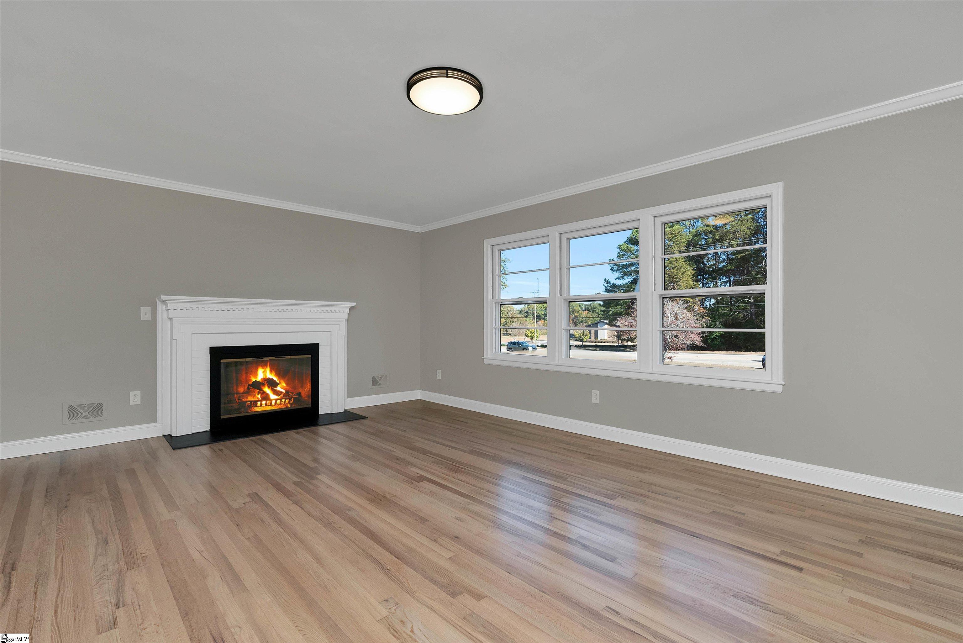 223 Farrs Bridge Road Greenville, SC 29611 - Photo 6 of 32