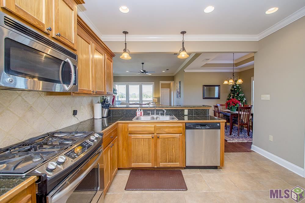 10951 Springtree Avenue Baton Rouge, LA 70810 - Photo 8 of 40 Gallery Image 8