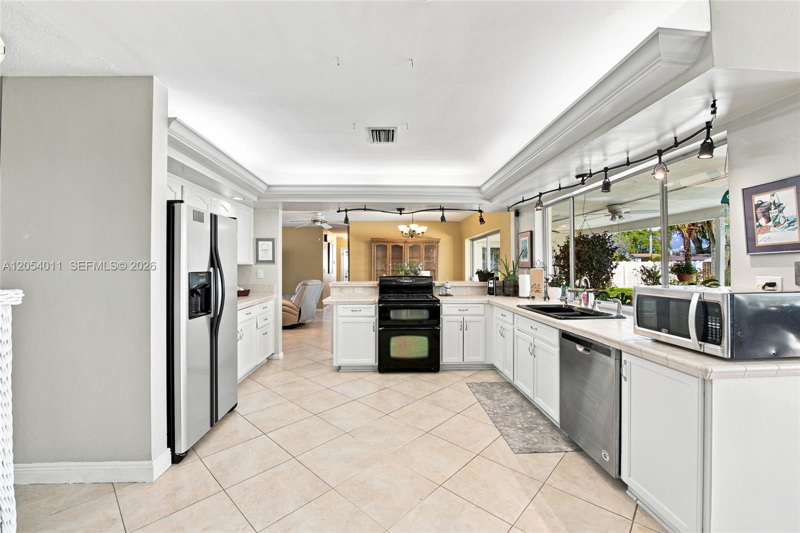 5580 Southwest 7th Street Plantation, FL 33317 - Photo 18 of 37