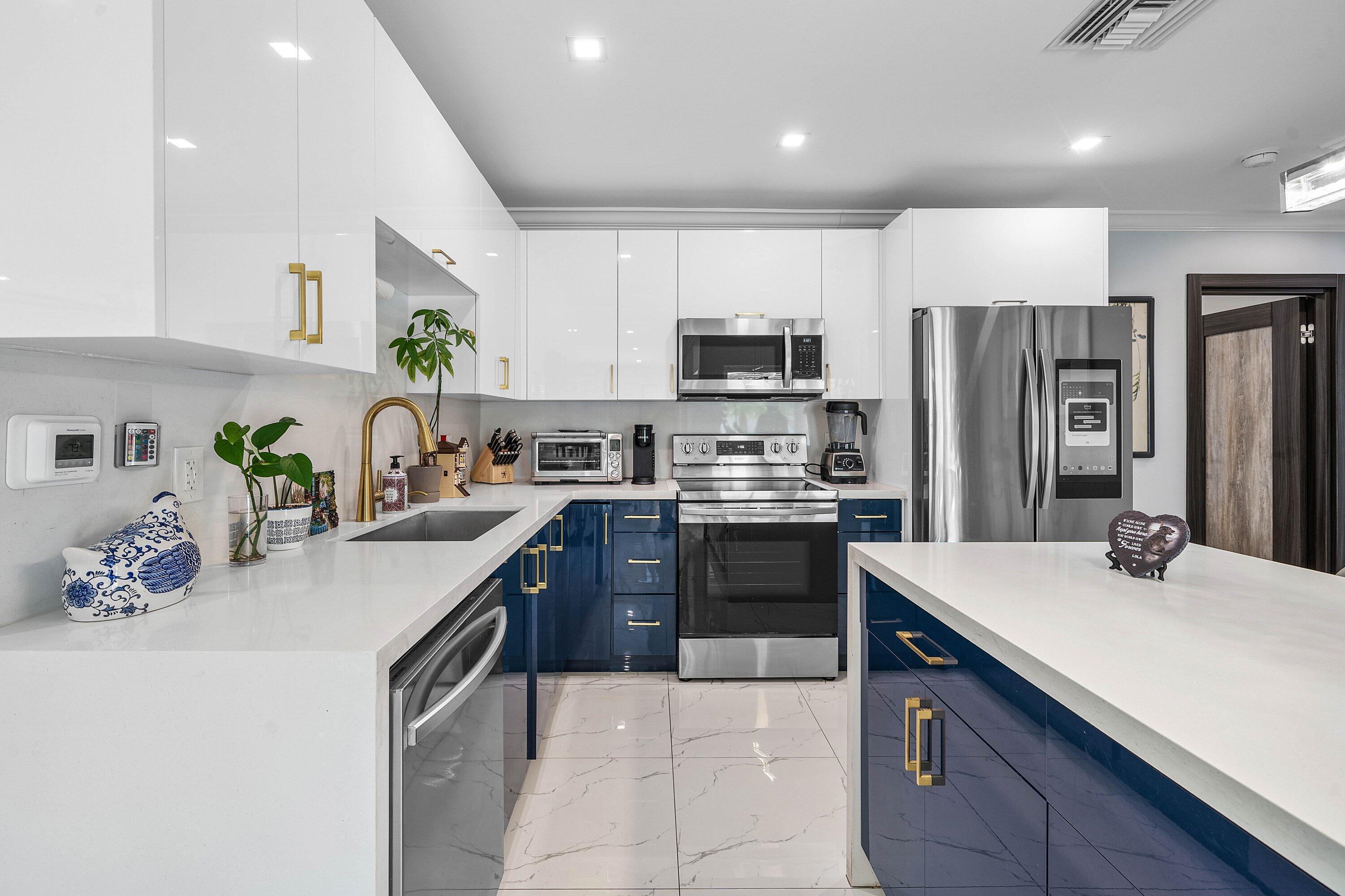1029 West Palmetto Park Road Boca Raton, FL 33486 - Photo 18 of 43 019-1029WestPalmettoParkRoad-BocaRaton-F