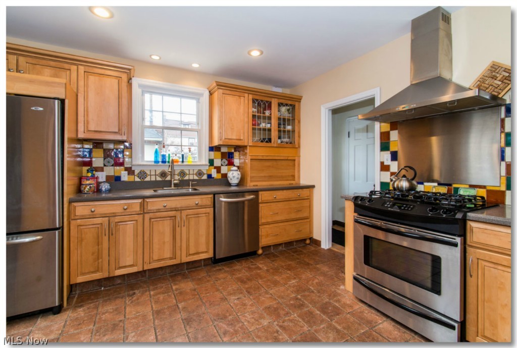 3113 Keswick Road Cleveland, OH 44120 - Photo 9 of 25