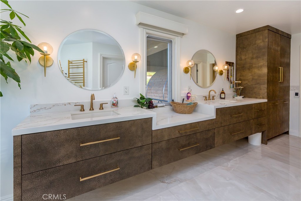 343 Bell Cyn Road Bell Canyon, CA 91307 - Photo 25 of 75 primary vanity