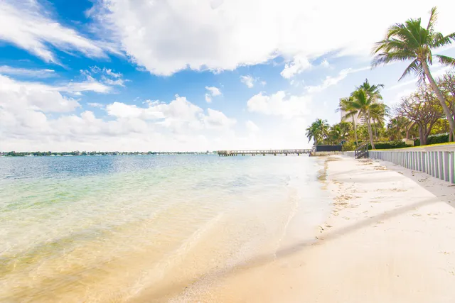 $5,500 | 5600 North Flagler Drive, Unit 1404, West Palm Beach, FL 33407