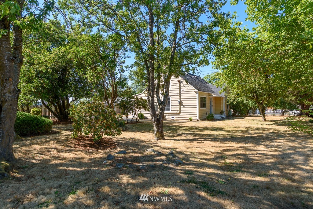 12073 Renton Avenue South Seattle, WA 98178 - Photo 18 of 25 Gallery Image 18