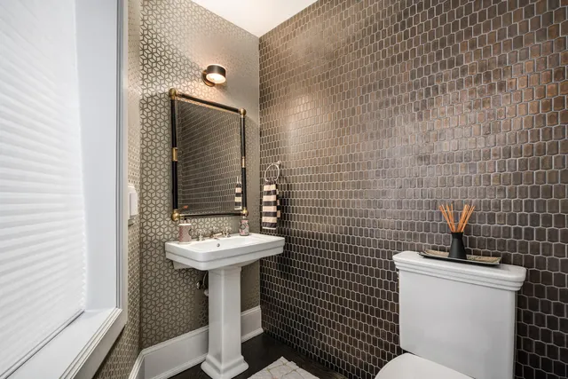 $4,195,000 | 458 West Deming Place, Chicago, IL 60614