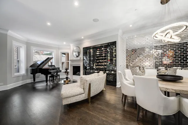 $4,195,000 | 458 West Deming Place, Chicago, IL 60614